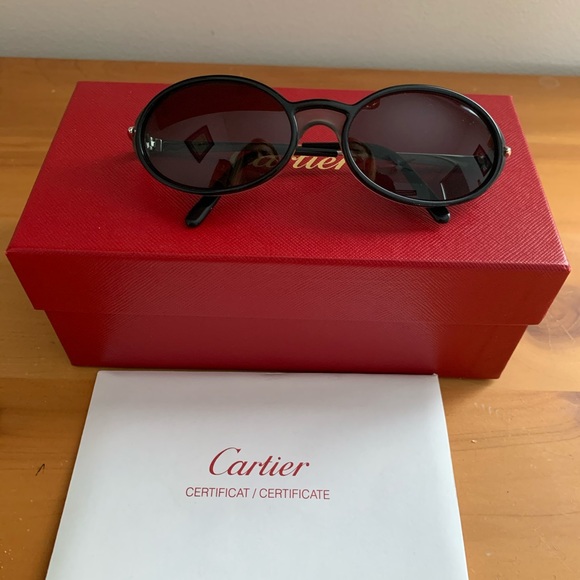 Elegant sunglasses - Picture 2 of 3